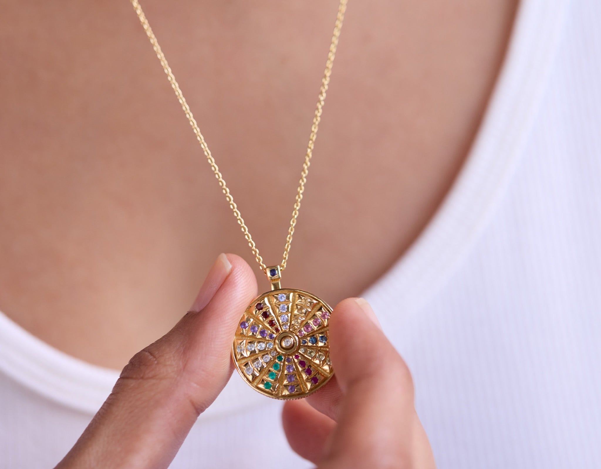 Dorothee Fortune : Guide des bijoux symboliques et talismans