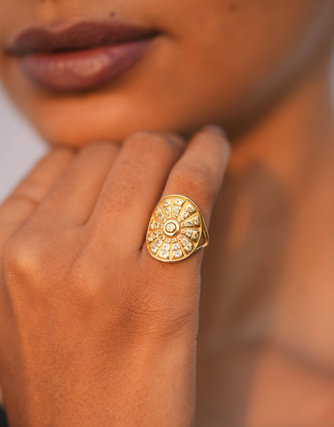 Fortune Wheel Ring White Topaz