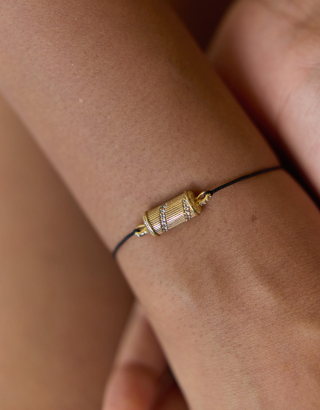 Bracelet Tabiz Spirale Topaze Blanche Fil Noir