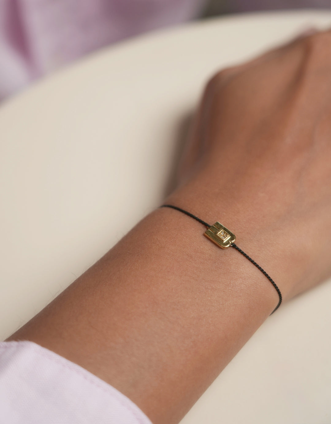 Bracelet Thali Pavé Diamant ajustable argent 925 plaqué or 24 carats fil noir symbole amour