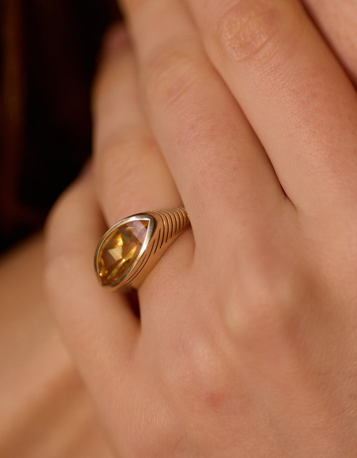 Buren Ring 1 Citrine
