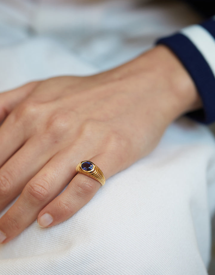 Buren Pinky Iolite Ring