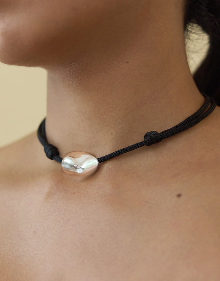 Collier Naga Argent Fil Noir