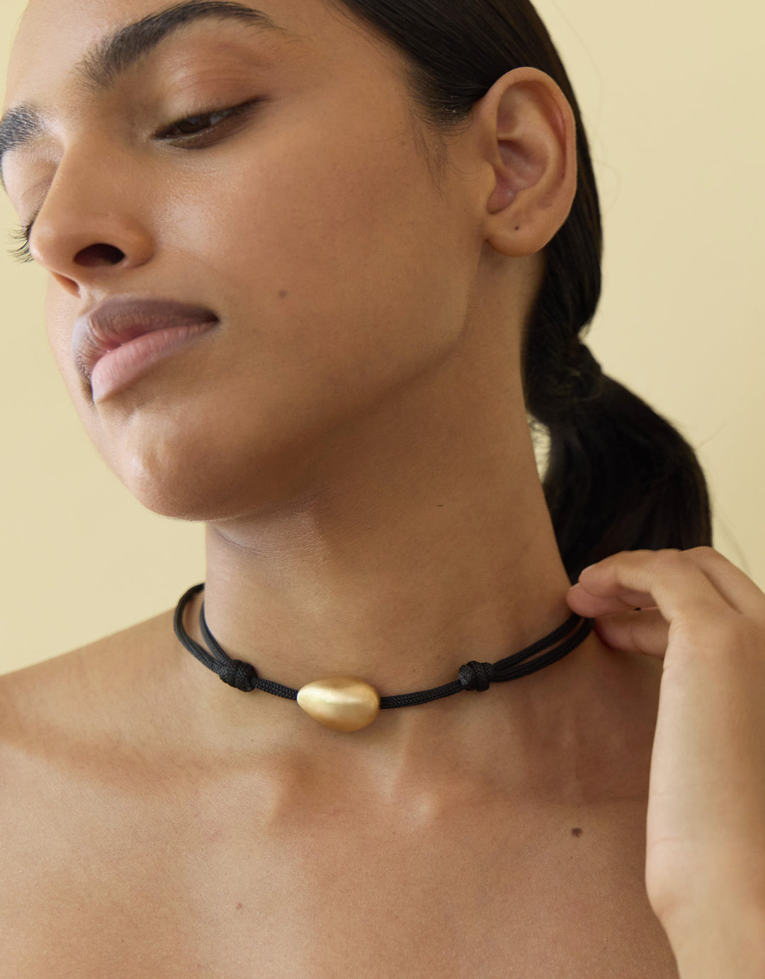 Collier Naga Or Mat Fil Noir