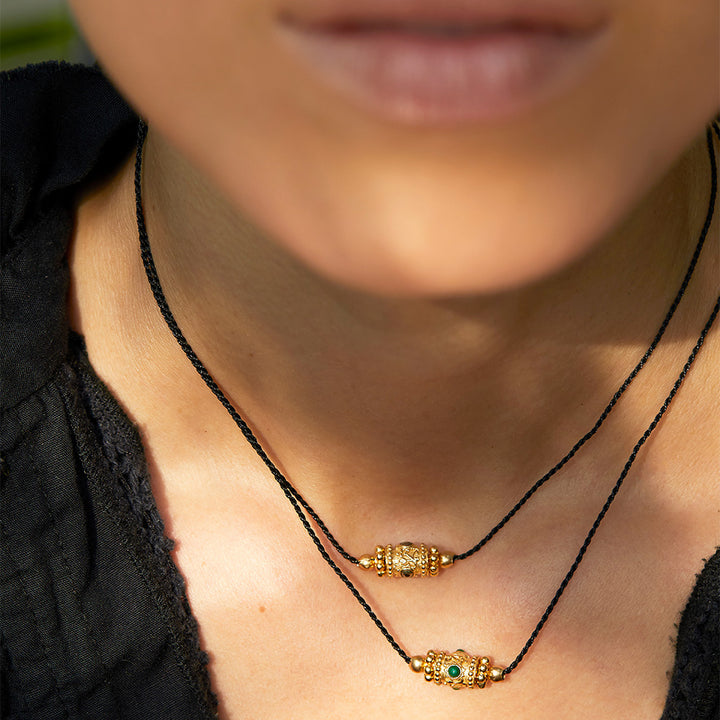 Rakhi 1 Choker Pyrite black thread