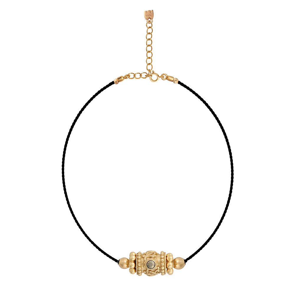 Rakhi 1 Choker Pyrite black thread