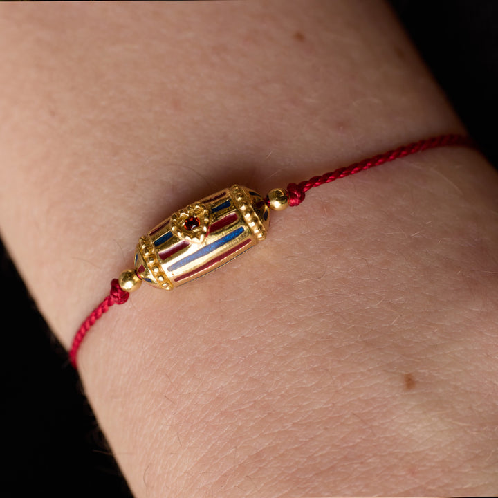 Rakhi Lola Bracelet en émail fil rouge