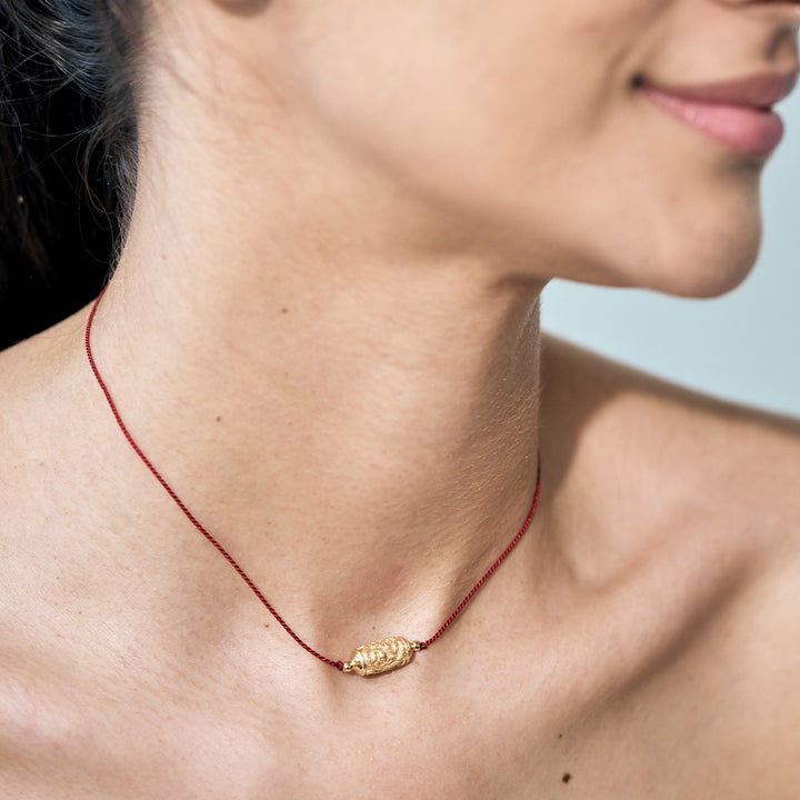 Choker Rakhi Shakti Fil Rouge