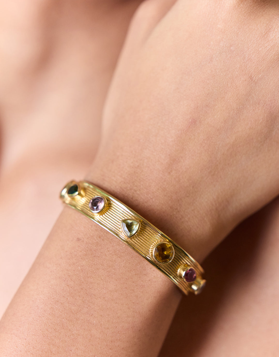 Cuff Stone M